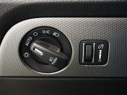 Used 2018 Dodge Durango R/T image 26