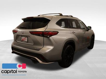 Used 2023 Toyota Highlander XSE