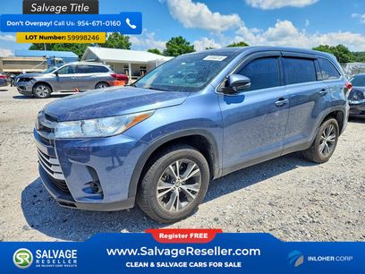 Used 2019 Toyota Highlander LE