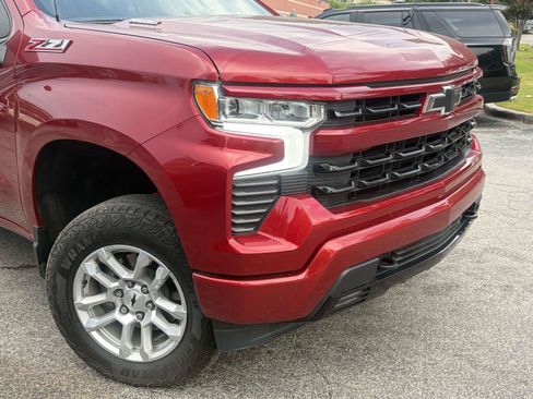 Used 2023 Chevrolet Silverado 1500 RST w/ Z71 Off-Road Package AWD/4WD image 26
