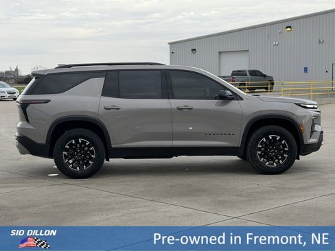 Used 2026 Chevrolet Traverse Z71 w/ Driver Confidence Package image 3