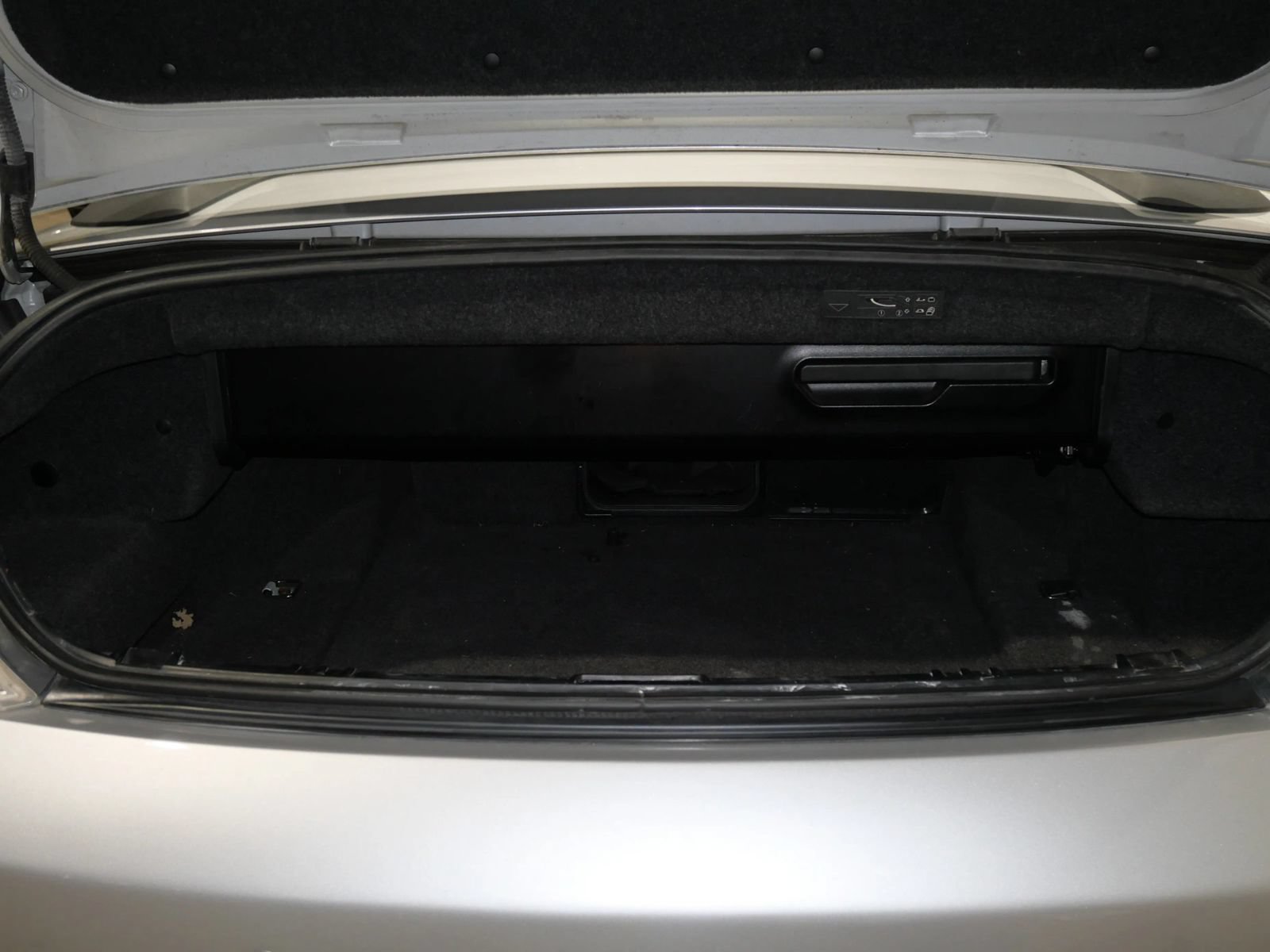 Used 2005 BMW 645Ci Convertible RWD image 22