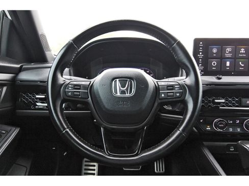 Used 2023 Honda Accord Sport image 15