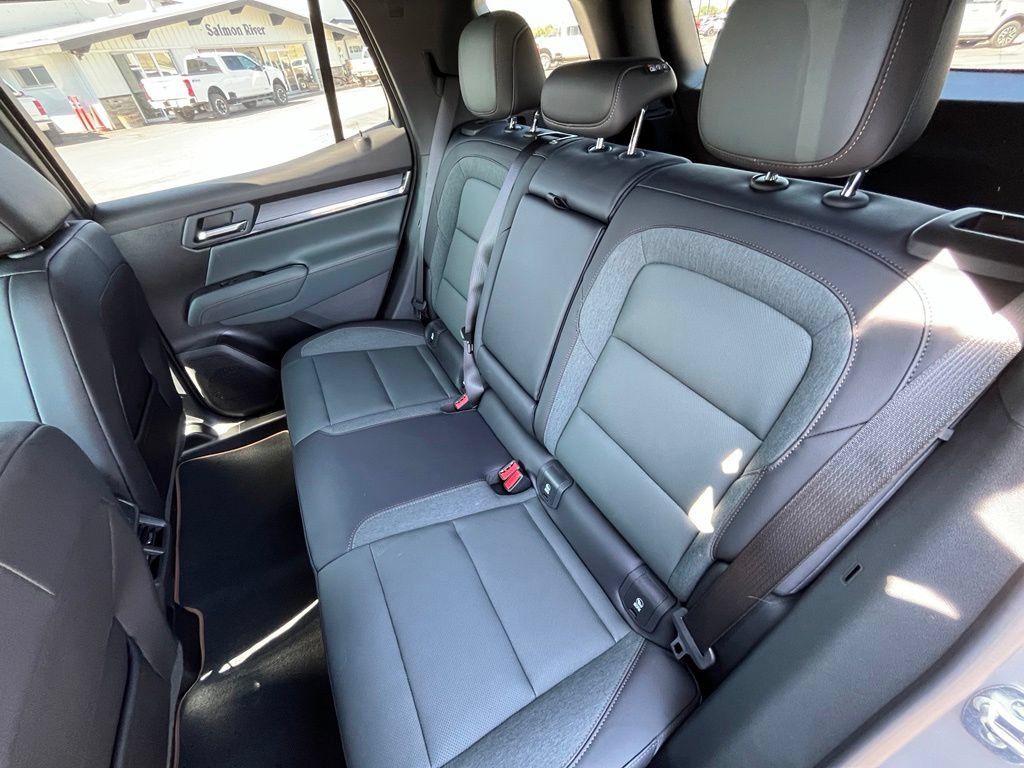 New 2027 GMC Terrain AT4 w/ Convenience Package III AWD/4WD image 14