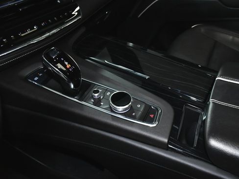 Used 2024 Cadillac Escalade Sport image 39