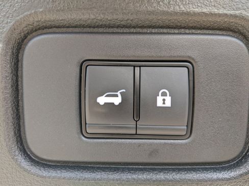 Used 2024 Nissan Pathfinder Platinum w/ Cargo Package image 11