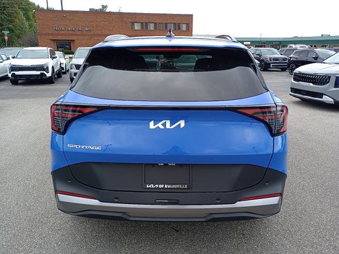 New 2026 Kia Sportage EX image 6