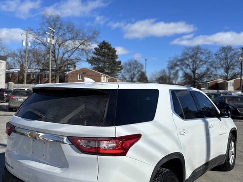 Used 2019 Chevrolet Traverse LS image 4