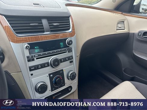 Used 2011 Chevrolet Malibu LT w/ Power Convenience Package image 9