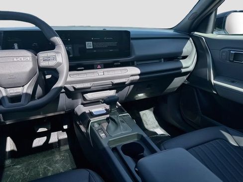 New 2027 Kia Seltos X-Line S w/ X-Line S Premium Package AWD/4WD image 23
