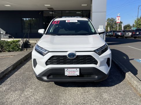 Certified 2024 Toyota RAV4 LE AWD/4WD image 2