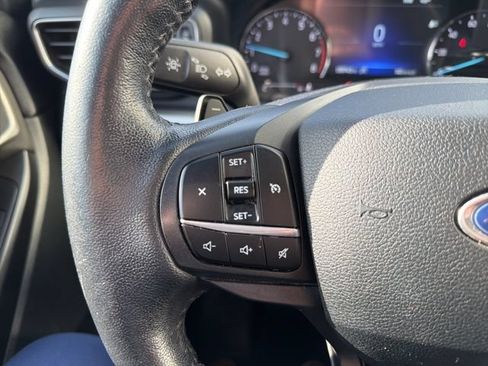 Used 2020 Ford Explorer XLT w/ Comfort Package AWD/4WD image 19