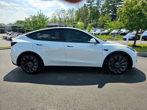 Used 2023 Tesla Model Y Performance AWD/4WD image 8