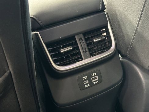 Used 2025 Subaru Legacy Premium AWD/4WD image 17