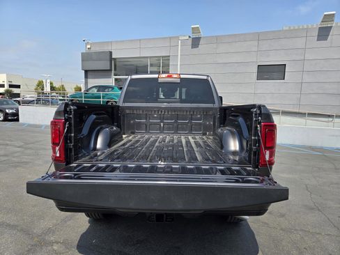 New 2025 RAM 2500 Laramie image 28