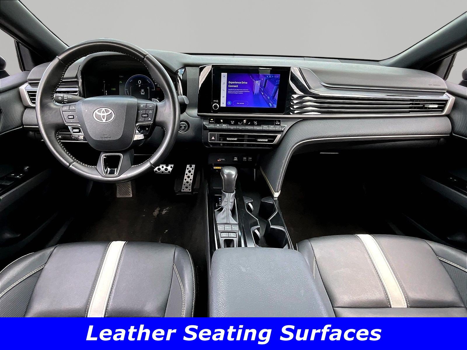 Used 2025 Toyota Camry SE FWD image 7