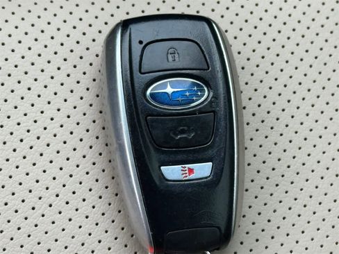 Used 2018 Subaru Legacy 3.6R Limited image 25