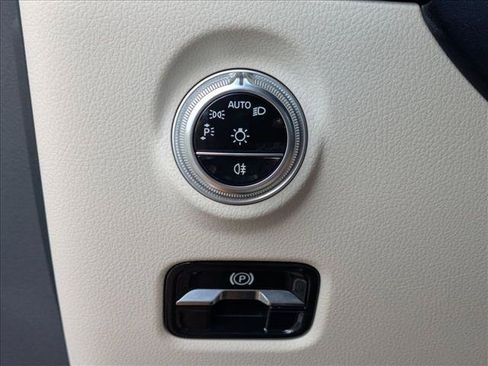 Certified 2024 Mercedes-Benz C 300 Sedan image 12