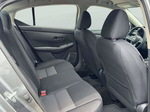 Used 2024 Nissan Sentra SV FWD image 43