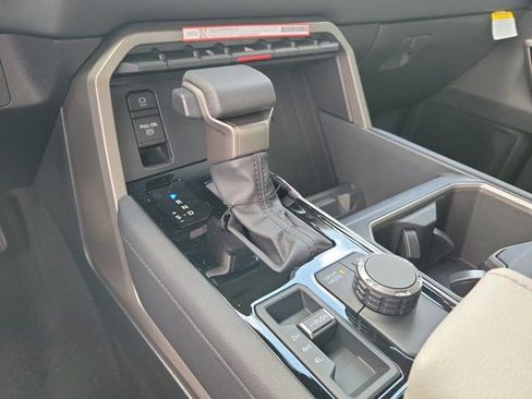 New 2026 Toyota Tundra Limited AWD/4WD image 34