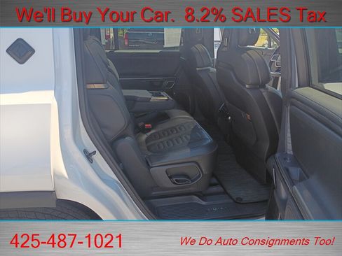 Used 2023 Rivian R1S Adventure AWD/4WD image 18