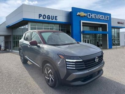 Used 2025 Nissan Kicks SV w/ Illumination Package