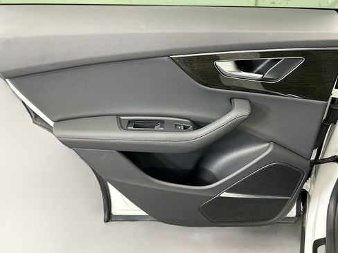 Certified 2025 Audi Q8 Premium Plus w/ Premium Plus Package image 25