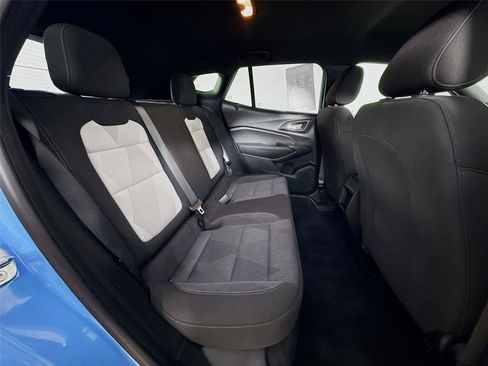Used 2024 Chevrolet Trax RS w/ Driver Confidence Package FWD image 26