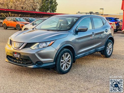Used 2019 Nissan Rogue Sport S w/ Appearance Package image 4