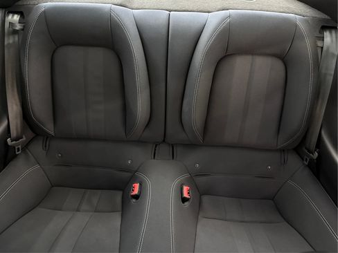 Used 2018 Ford Mustang Coupe RWD image 42