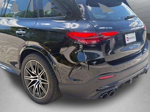 Used 2025 Mercedes-Benz GLC 43 AMG 4MATIC image 16