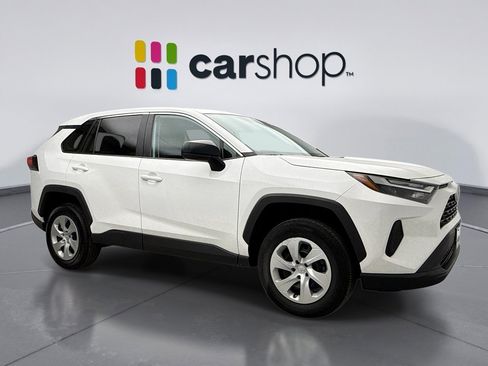Used 2024 Toyota RAV4 LE image 7