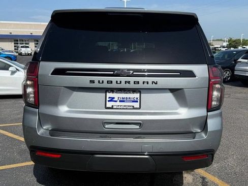 Used 2024 Chevrolet Suburban Z71 w/ Luxury Package AWD/4WD image 4