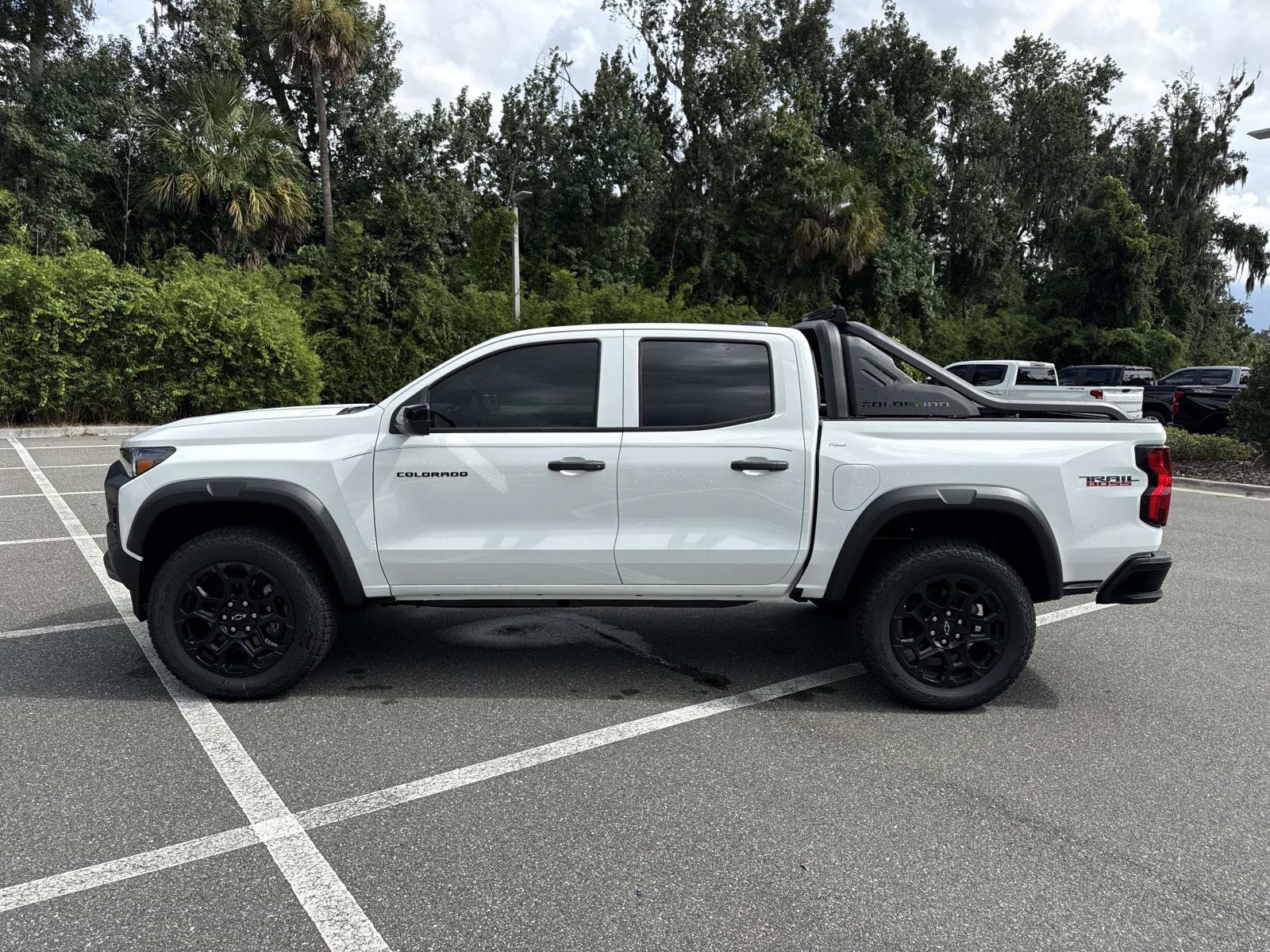 New 2026 Chevrolet Colorado Trail Boss w/ Midnight Edition AWD/4WD image 6