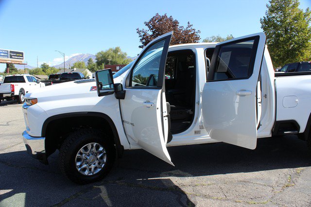 Used 2023 Chevrolet Silverado 2500 LT AWD/4WD image 10