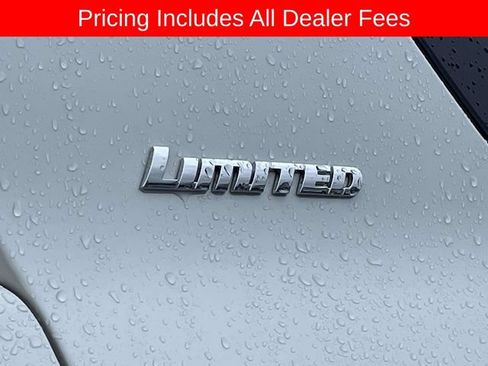 Used 2017 Toyota 4Runner Limited AWD/4WD image 11