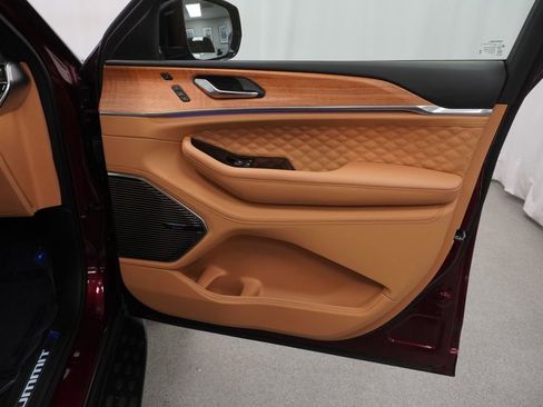 Certified 2025 Jeep Grand Cherokee L Summit AWD/4WD image 50