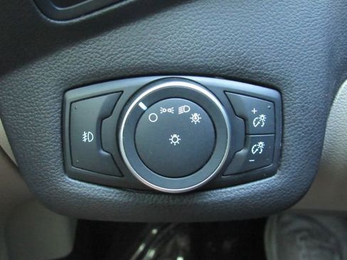 Used 2017 Ford C-MAX Titanium w/ Equipment Group 301A image 38