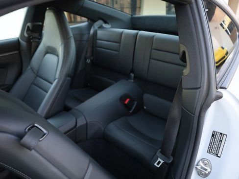 Used 2025 Porsche 911 Carrera image 40
