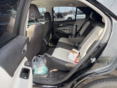 Used 2022 Chevrolet Equinox LS image 7