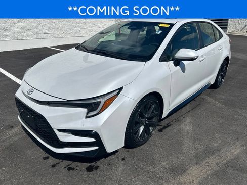 Used 2024 Toyota Corolla SE w/ SE Premium Package FWD image 1