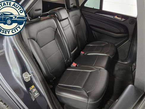 Used 2015 Mercedes-Benz ML 350 4MATIC w/ Premium 1 Package image 36