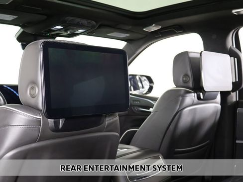 Used 2023 Cadillac Escalade Sport Platinum AWD/4WD image 6