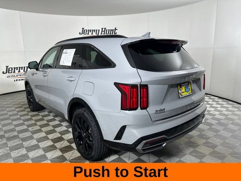 Used 2023 Kia Sorento SX AWD/4WD image 9