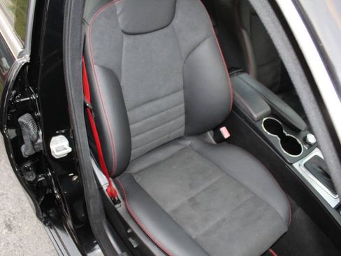 Used 2013 Mercedes-Benz C 300 4MATIC Sedan image 18