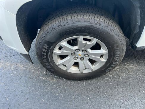 Used 2021 Chevrolet Colorado LT w/ Fleet Safety Package image 21