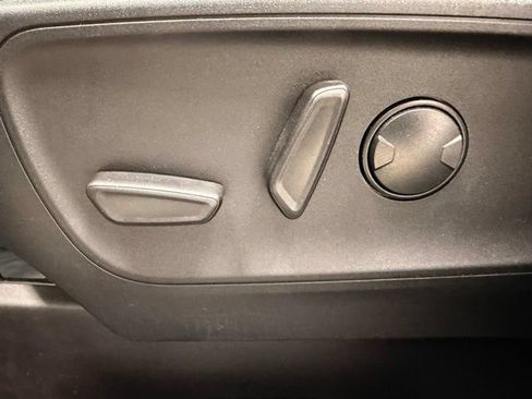 Used 2025 Ford Escape Platinum AWD/4WD image 24