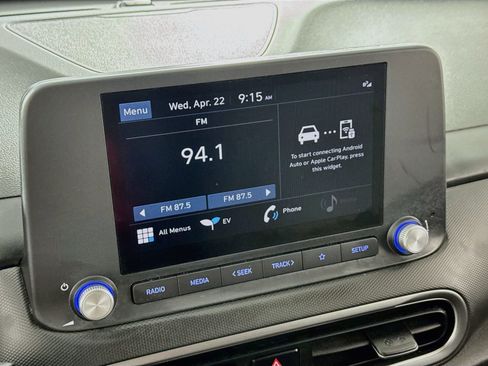 Used 2023 Hyundai Kona SE image 15