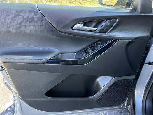 Used 2025 Chevrolet Equinox LT image 24