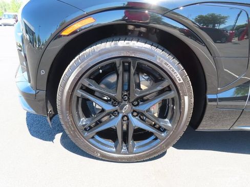 Certified 2026 Chevrolet Blazer EV SS w/ LPO, Blackout Package AWD/4WD image 8